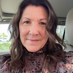 Meet your Posher, Julie